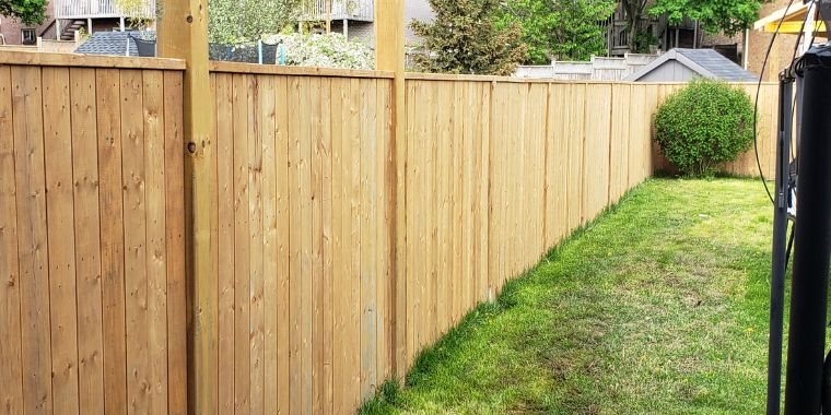 wooden garden fence Leeds